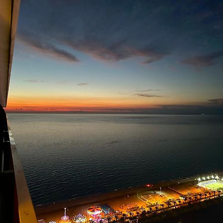 Batumi Orbi City Apartment On 41Th Floor Exteriör bild
