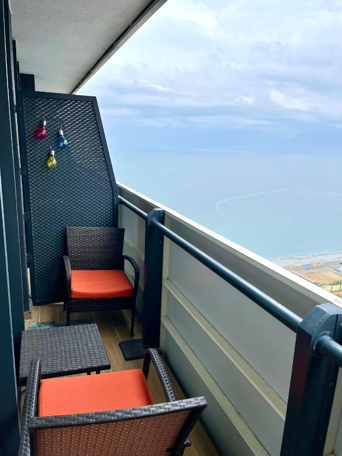 Batumi Orbi City Apartment On 41Th Floor Exteriör bild