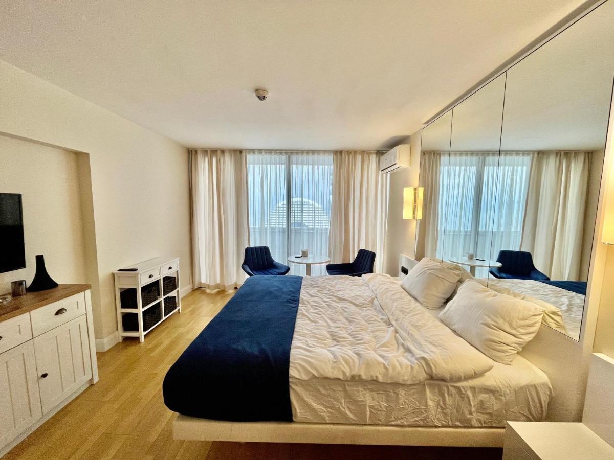 Batumi Orbi City Apartment On 41Th Floor Exteriör bild